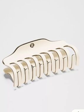 Lululemon jumbo claw clip